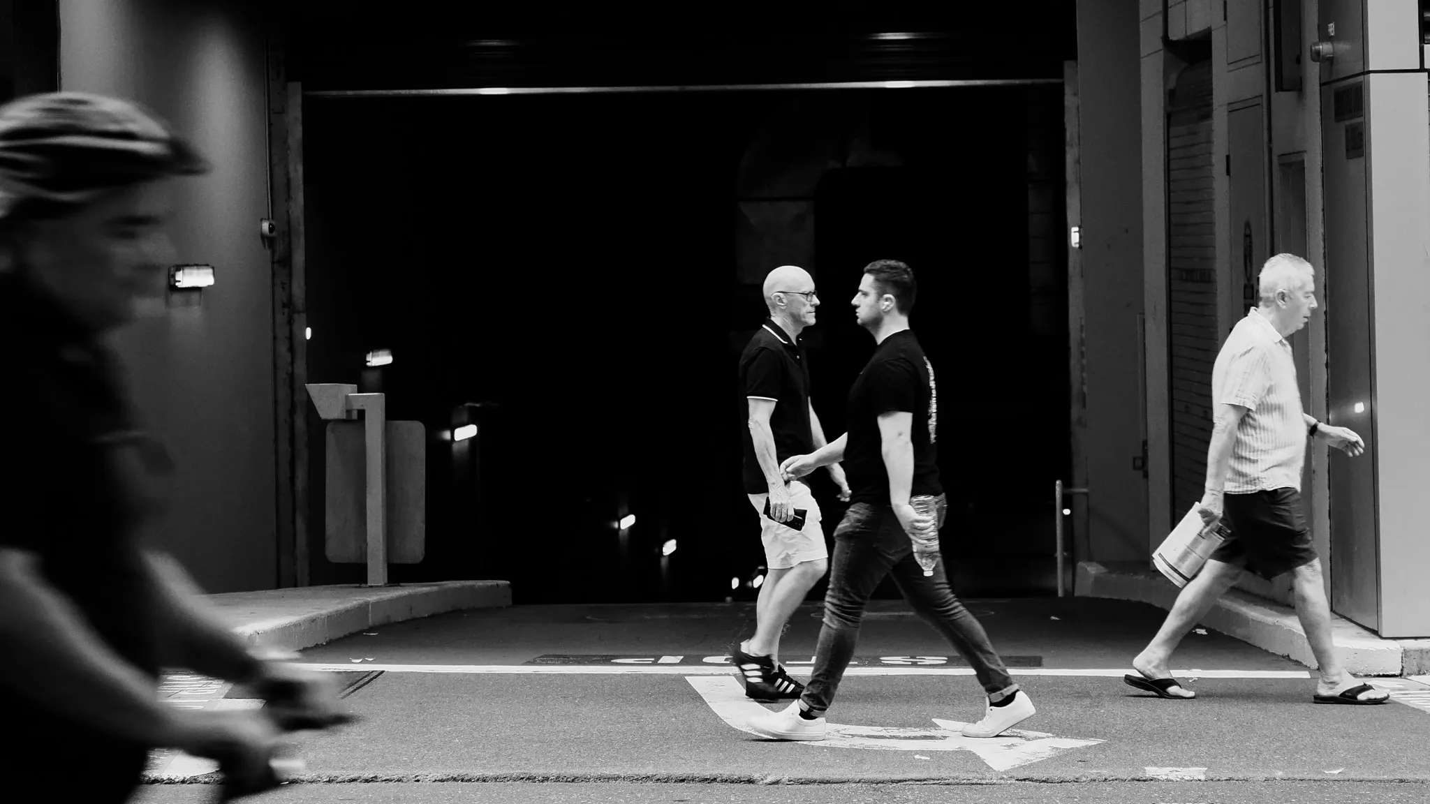 Street photograph by Andrew Bloyce
