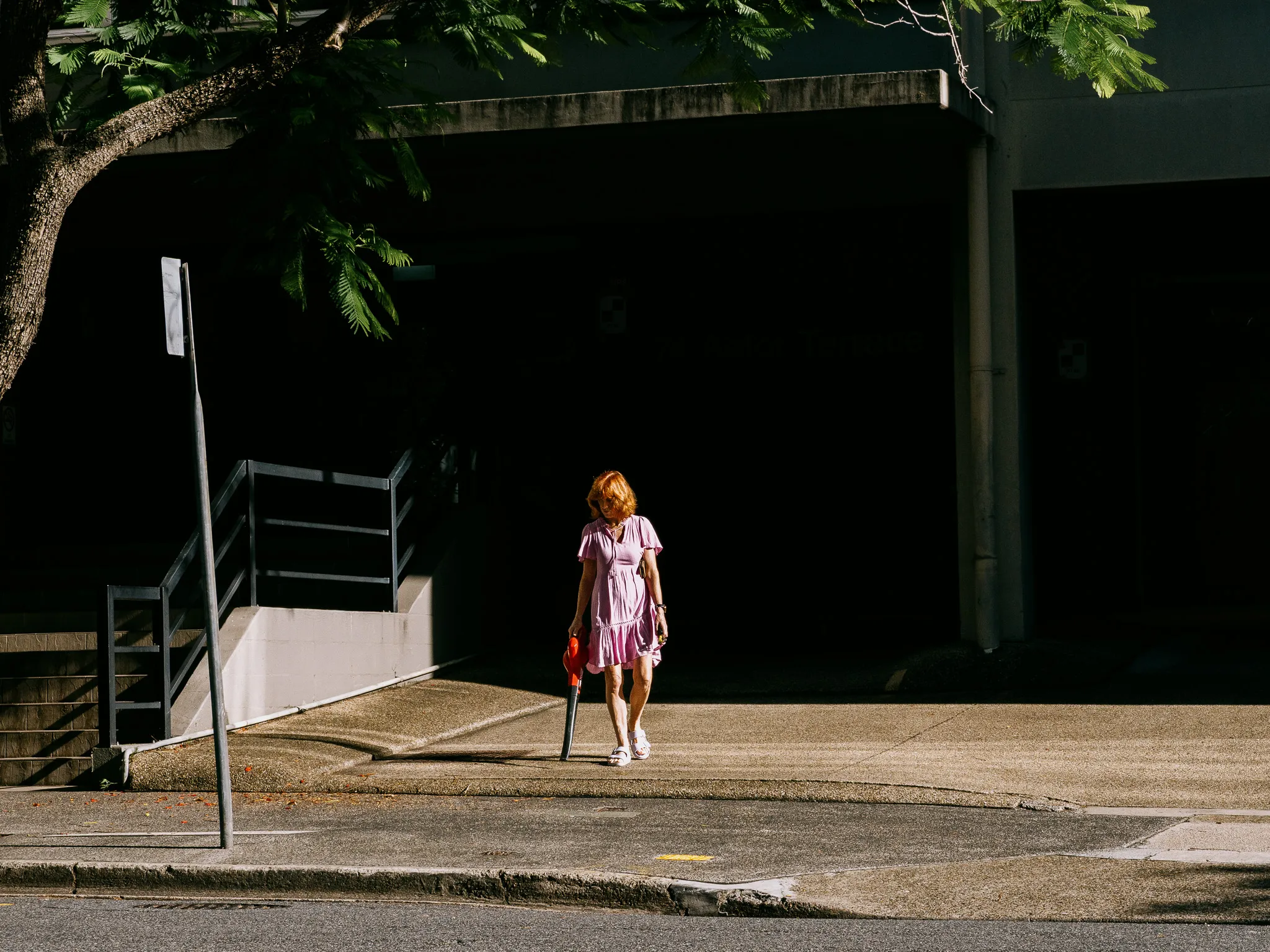 Street photograph by Andrew Bloyce