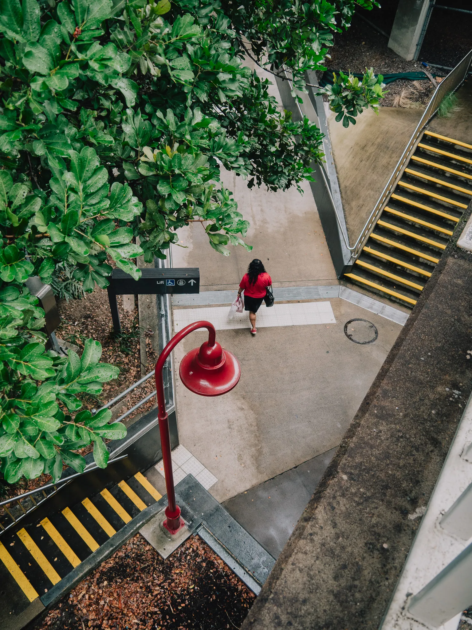 Street photograph by Andrew Bloyce